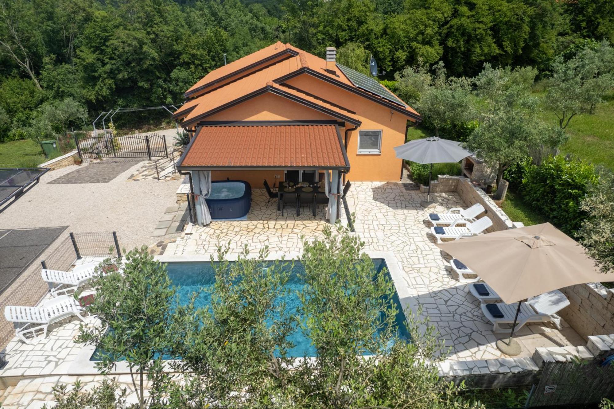 Villa Pendolina With Private Pool ブイェ エクステリア 写真