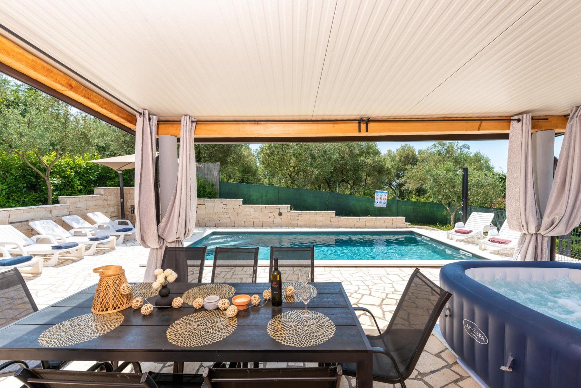 Villa Pendolina With Private Pool ブイェ エクステリア 写真